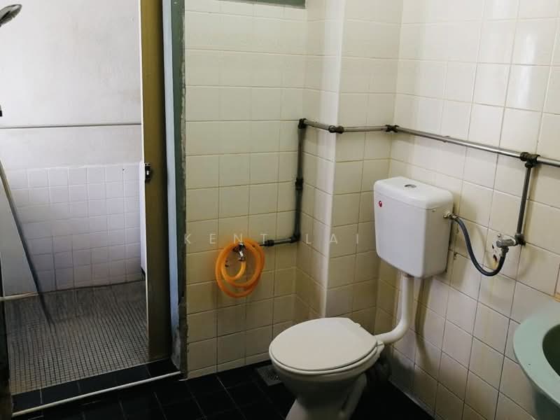 Apartment for Sale at Desa Green - Kent Lai - Bathroom - PropertyGuru.com.my