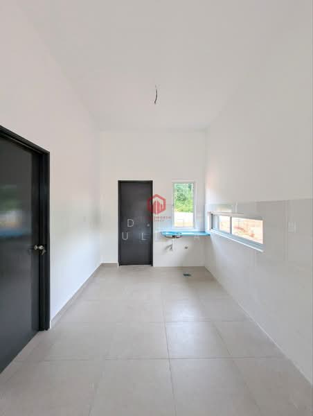1-storey Terraced House for Sale in Bandar Puteri Bangi (Bangi) - Mohd Aizat Saiful Bahri - Kitchen - PropertyGuru.com.my