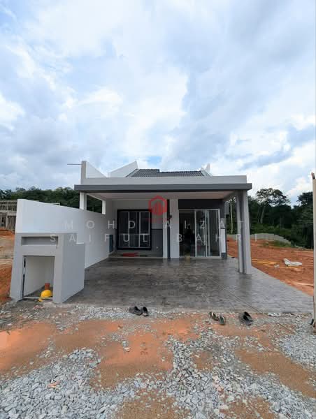 1-storey Terraced House for Sale in Bandar Puteri Bangi (Bangi) - Mohd Aizat Saiful Bahri - Exterior - PropertyGuru.com.my