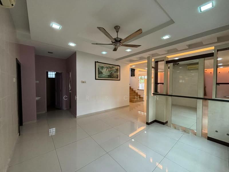 Link Bungalow for Sale in Taman Mount Austin (Tebrau) - Chris Chin - Living Room - PropertyGuru.com.my