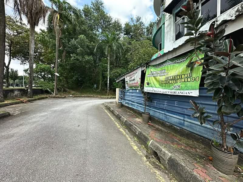 Shop / Office for Sale in Taman Bunga Negara (Shah Alam) - Michelle Tee - PropertyGuru.com.my