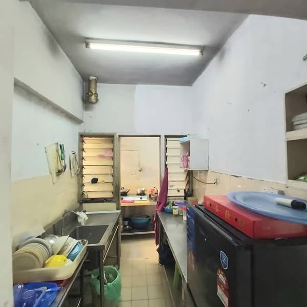 Pangsapuri untuk Dijual di Taman Rawang Mutiara - Evelyn Khoo - Kitchen - PropertyGuru.com.my