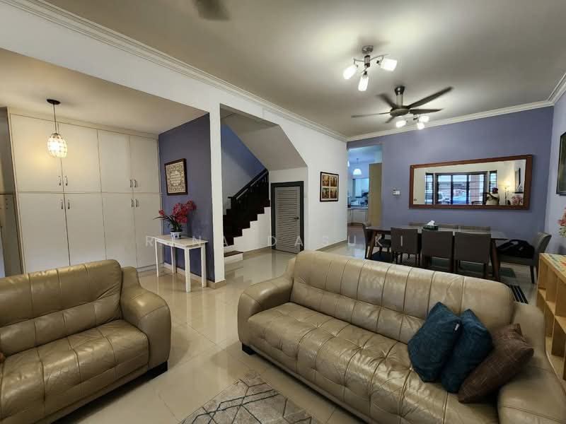 Rumah Teres 2 Tingkat untuk Dijual di Alam Impian (Shah Alam) - Rina Dasuki - Living Room - PropertyGuru.com.my