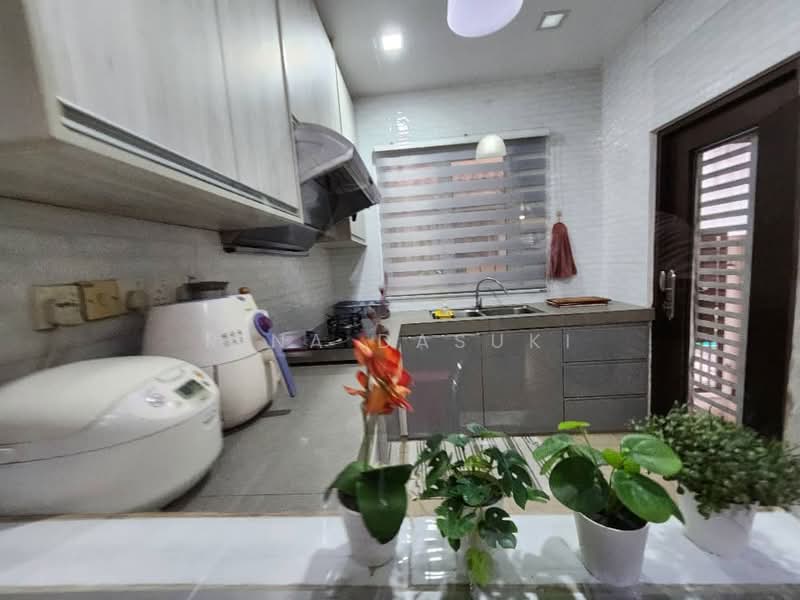 Rumah Teres 2 Tingkat untuk Dijual di Alam Impian (Shah Alam) - Rina Dasuki - Kitchen - PropertyGuru.com.my