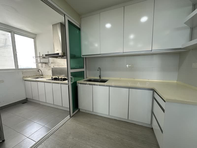 Service Residence for Sale at The Lead Residences (Impiria Residensi) - Stephanie Yap - Kitchen - PropertyGuru.com.my