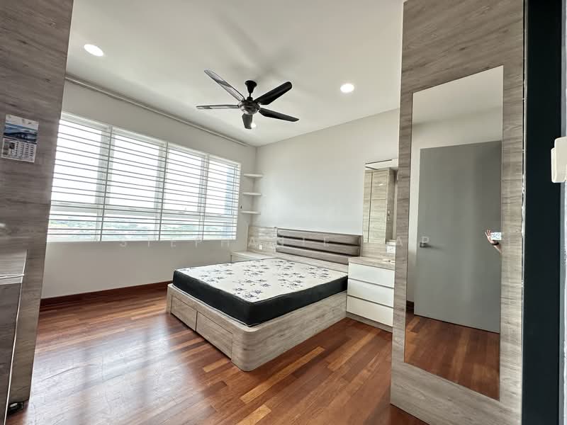 Service Residence for Sale at The Lead Residences (Impiria Residensi) - Stephanie Yap - Bedroom - PropertyGuru.com.my