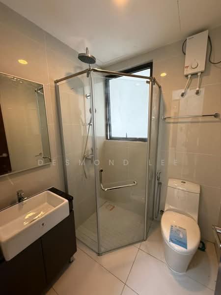 Condominium for Rent at Kings Bay @ Country Garden Danga Bay - Desmond Lee - Bathroom - PropertyGuru.com.my