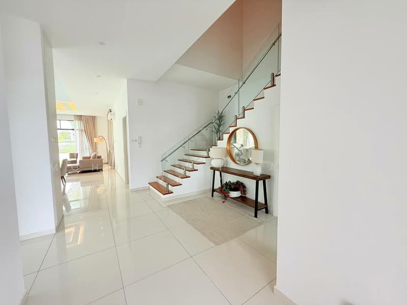 Semi-Detached House for Sale in Cyberjaya (Selangor) - Mohd Aizat Saiful Bahri - Living Room - PropertyGuru.com.my