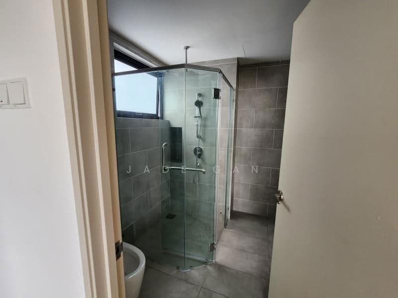Kediaman Servis untuk Dijual di The Tropika - Jade Gan - Bathroom - PropertyGuru.com.my