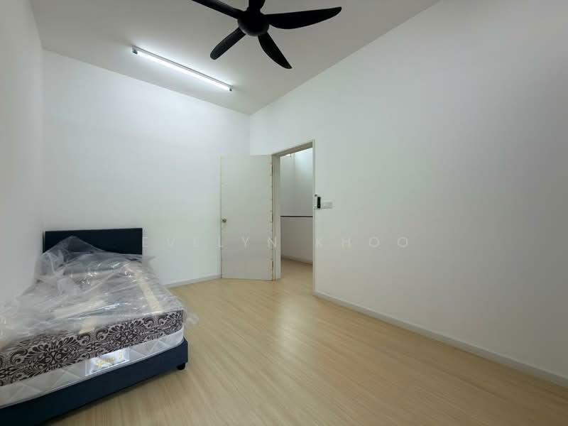 2-storey Terraced House for Sale in Bandar Gamuda Gardens (Rawang) - Evelyn Khoo - Bedroom - PropertyGuru.com.my