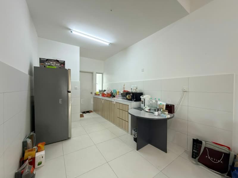 2-storey Terraced House for Sale in Bandar Gamuda Gardens (Rawang) - Evelyn Khoo - Kitchen - PropertyGuru.com.my