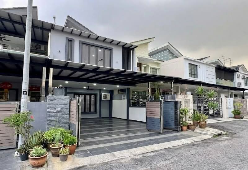 Rumah Teres 2 Tingkat untuk Dijual di Taman Seri Austin (Tebrau) - Wee Howe - PropertyGuru.com.my