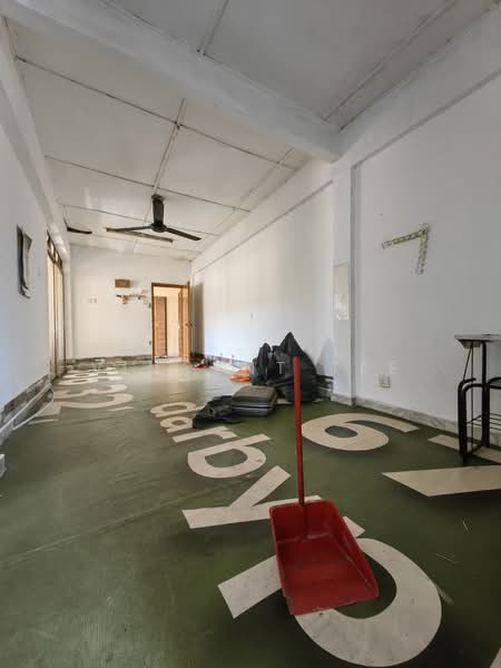 Apartment for Sale at Apartment Seri Tulip - Vincent Tee - Interior - PropertyGuru.com.my