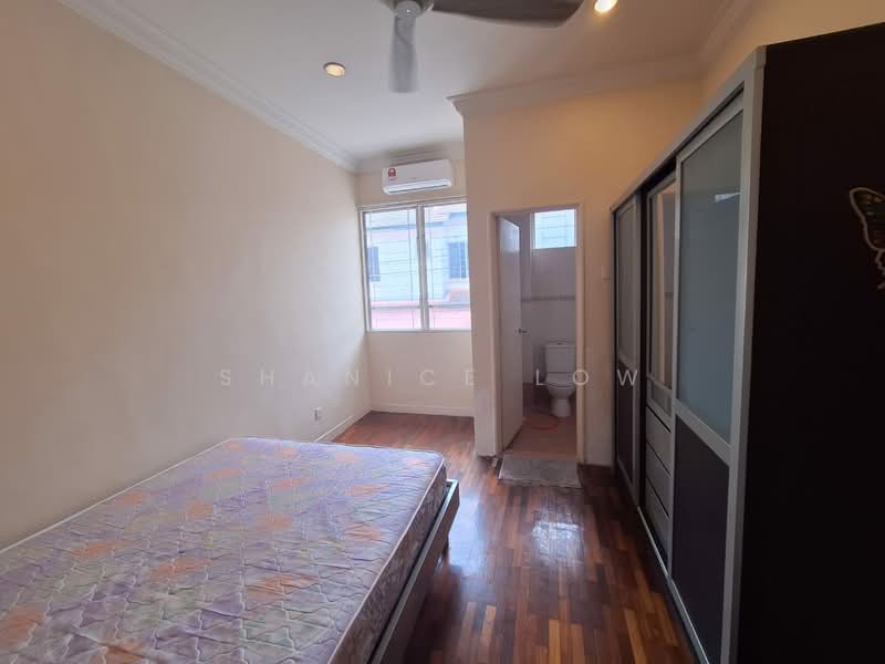 2-storey Terraced House for Rent in Bandar Puteri Puchong (Puchong) - Shanice Low - Bedroom - PropertyGuru.com.my