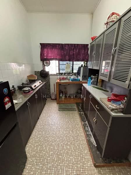 1-storey Terraced House for Sale in Taman Desa Cemerlang (Ulu Tiram) - Shu Ying - Kitchen - PropertyGuru.com.my
