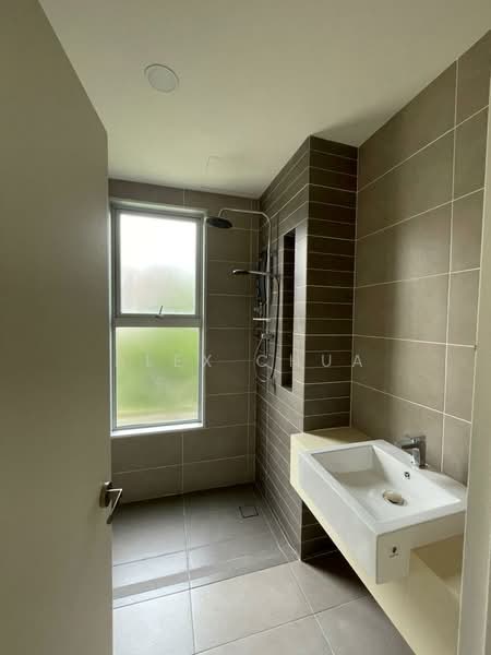 2.5-storey Terraced House for Rent in Kota Kemuning (Shah Alam) - Alex Chua - Bathroom - PropertyGuru.com.my