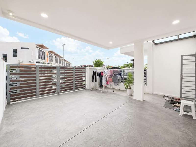 Rumah Teres 2.5 Tingkat untuk Dijual di TTDI Grove (Kajang) - Ali Idris - Exterior - PropertyGuru.com.my