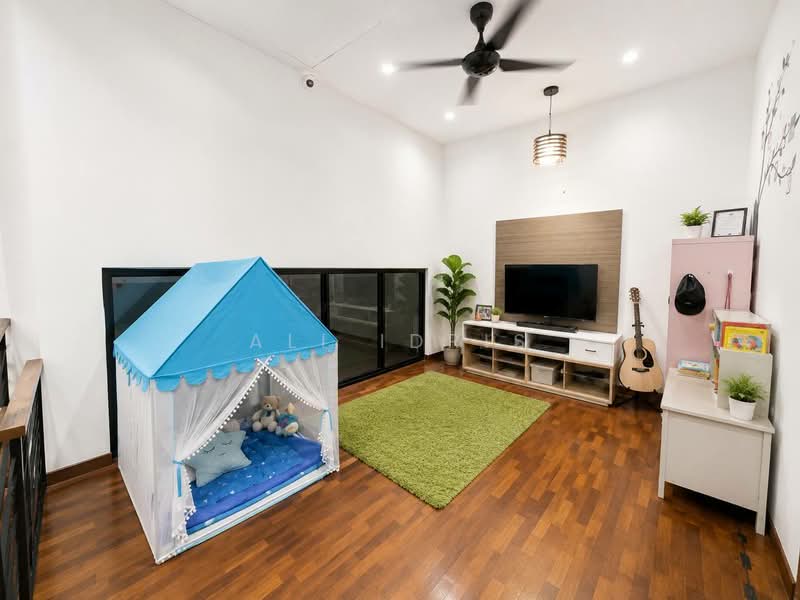 Rumah Teres 2.5 Tingkat untuk Dijual di TTDI Grove (Kajang) - Ali Idris - Living Room - PropertyGuru.com.my