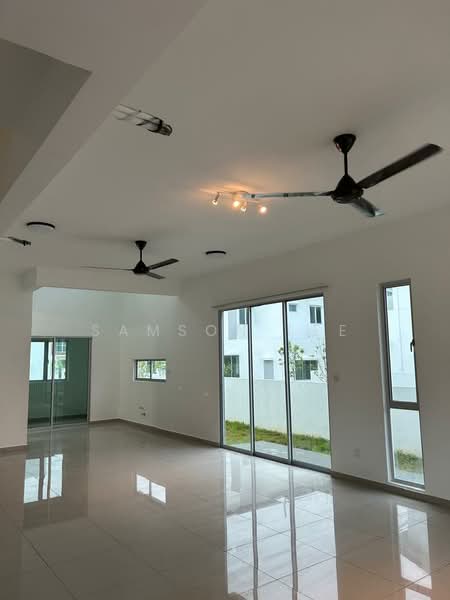 2-storey Terraced House for Sale in Bandar Gamuda Gardens (Rawang) - Samson Lee - Living Room - PropertyGuru.com.my