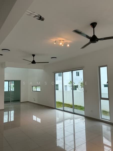 2-storey Terraced House for Sale in Bandar Gamuda Gardens (Rawang) - Samson Lee - Living Room - PropertyGuru.com.my