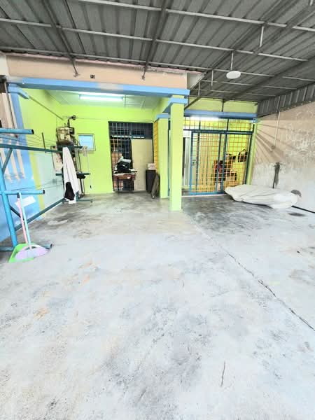 Rumah Teres 1 Tingkat untuk Dijual di Ulu Tiram (Johor) - Edward Siow - Exterior - PropertyGuru.com.my