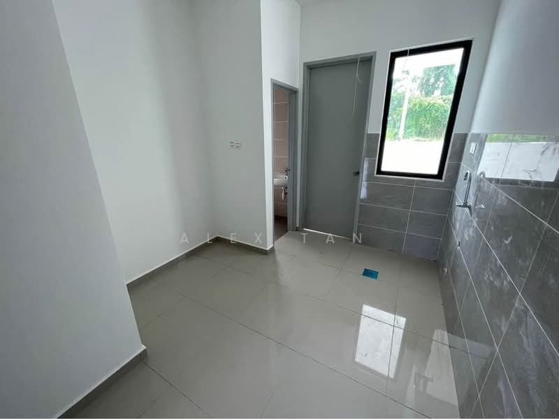 2-storey Terraced House for Sale in Bandar Enstek (Negeri Sembilan) - Alex Tan - Interior - PropertyGuru.com.my