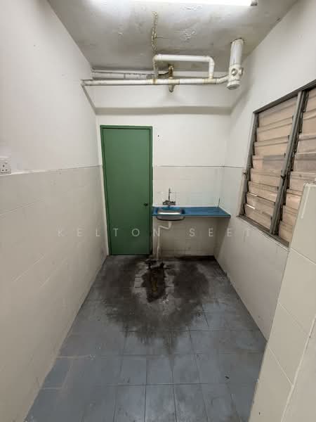 Flat for Sale at Seri Rinching - Kelton Seet - PropertyGuru.com.my
