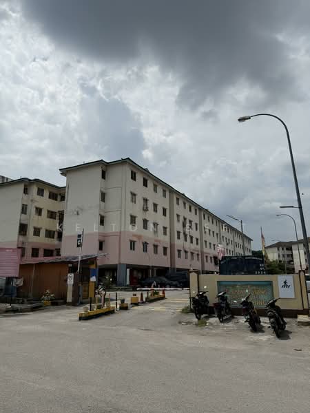Flat for Sale at Seri Rinching - Kelton Seet - PropertyGuru.com.my