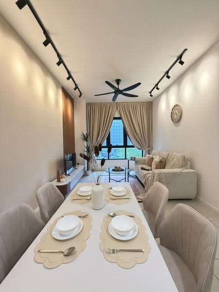 Kediaman Servis untuk Dijual di NOVUM - Chooi Mun Kum - Living Room - PropertyGuru.com.my