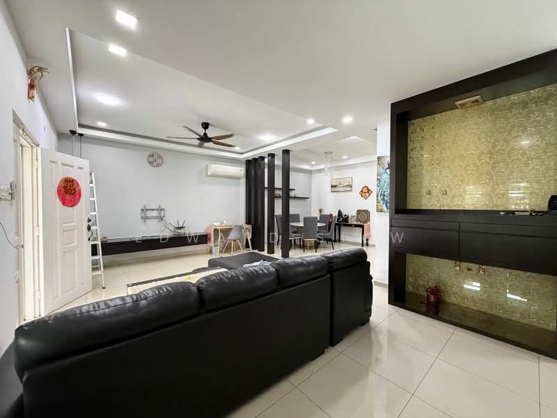 2-storey Terraced House for Rent in Ulu Tiram (Johor) - Edward Siow - Living Room - PropertyGuru.com.my