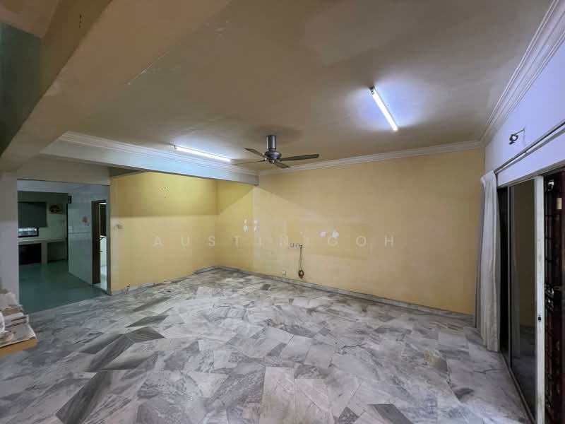 2-storey Terraced House for Sale in Bandar Mahkota Cheras (Cheras) - Austin Goh - Living Room - PropertyGuru.com.my
