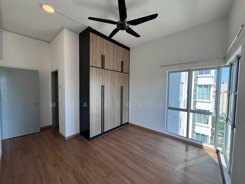 Kondominium untuk Dijual di Zeta Deskye (Alam Saujana) - Miza Abdullah - Bedroom - PropertyGuru.com.my
