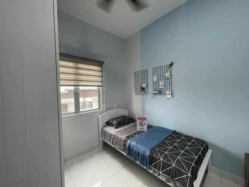 Rumah Teres 2 Tingkat untuk Dijual di Seremban 2 (Negeri Sembilan) - Alex Tan - Bedroom - PropertyGuru.com.my