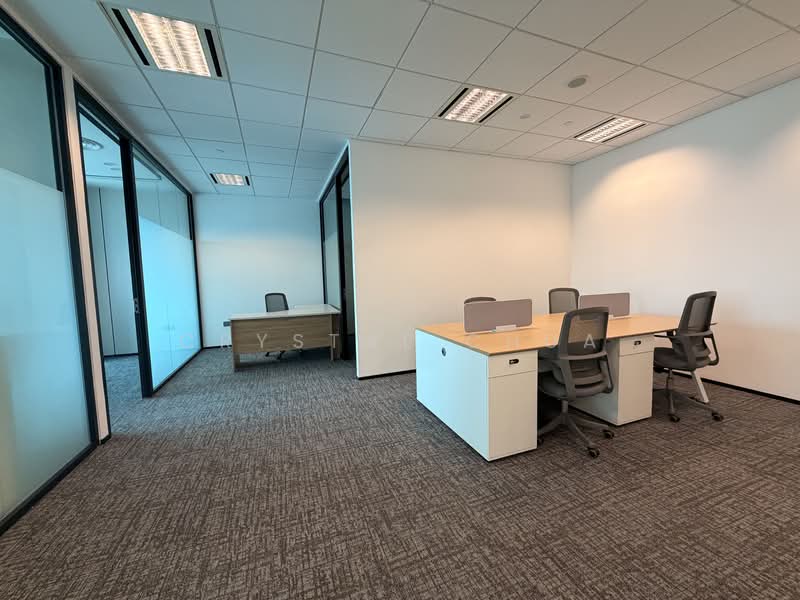 Pejabat untuk Disewa di Tun Razak Exchange (Kuala Lumpur) - Crystal Chua - Hot Desk Zone (right) - PropertyGuru.com.my
