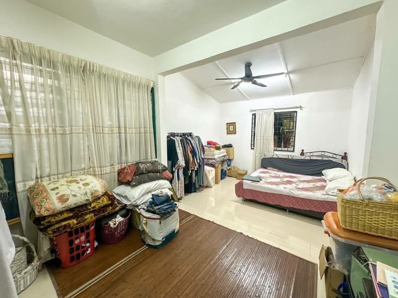 2-storey Terraced House for Sale in Seksyen 4 (Shah Alam) - Ali Idris - Bedroom - PropertyGuru.com.my