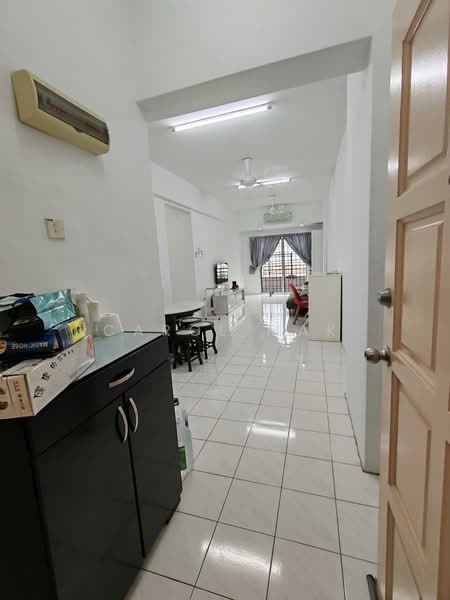 Apartment for Rent at Jalil Damai Apartments - Carol Mak - Living Room - PropertyGuru.com.my