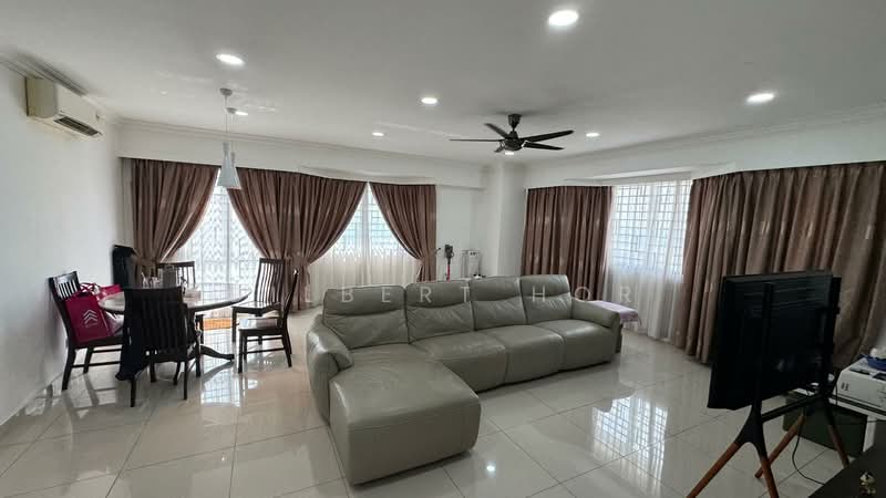 Servis Apartment untuk Disewa di Main Place Residence - Gilbert Hor - Living Room - PropertyGuru.com.my