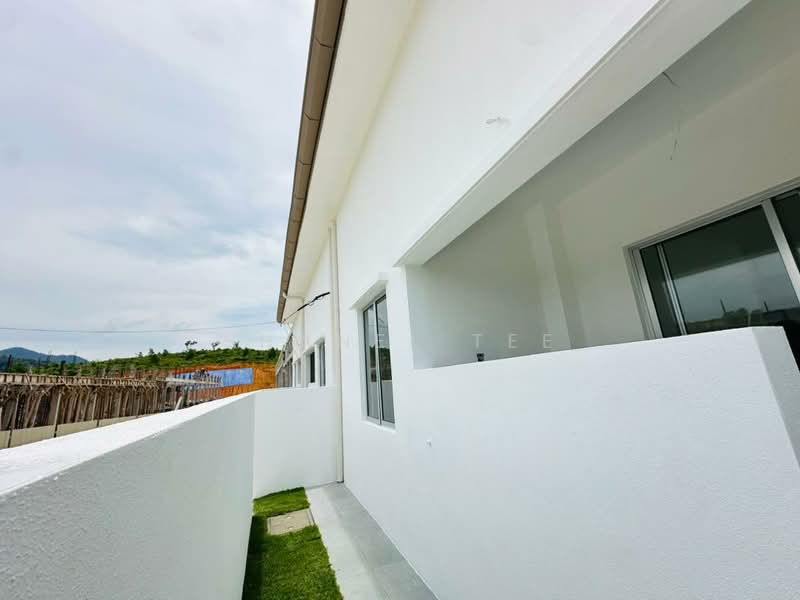 1-storey Terraced House for Sale in Bandar Seri Impian (Kluang) - Shanel Tee - Exterior - PropertyGuru.com.my