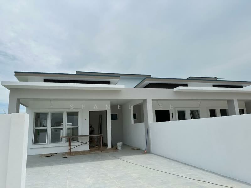 1-storey Terraced House for Sale in Bandar Seri Impian (Kluang) - Shanel Tee - Exterior - PropertyGuru.com.my