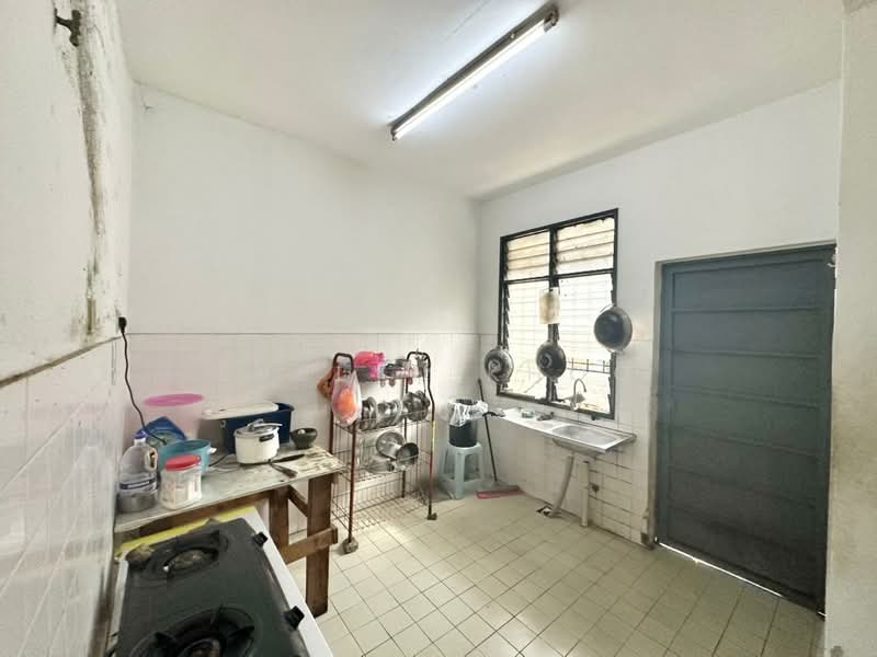 Rumah Teres 2 Tingkat untuk Dijual di Bukit Sentosa (Rawang) - Evelyn Khoo - Kitchen - PropertyGuru.com.my