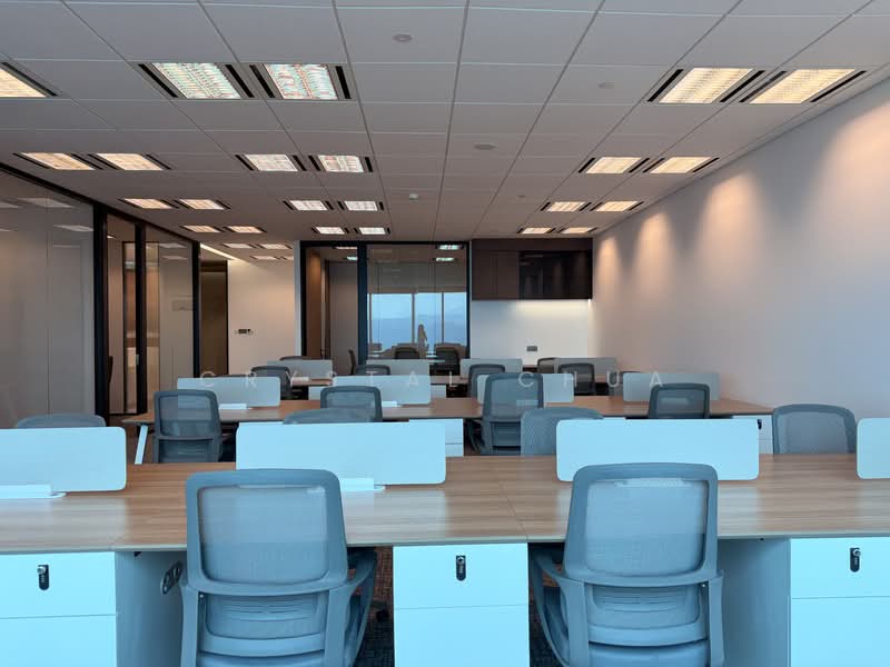 Pejabat untuk Disewa di Tun Razak Exchange (Kuala Lumpur) - Crystal Chua - Hot Desk - PropertyGuru.com.my