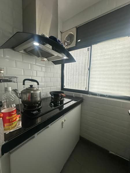 Servis Apartment untuk Dijual di KL Traders Square - Melody Leong - Kitchen - PropertyGuru.com.my