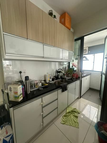Servis Apartment untuk Dijual di KL Traders Square - Melody Leong - Kitchen - PropertyGuru.com.my