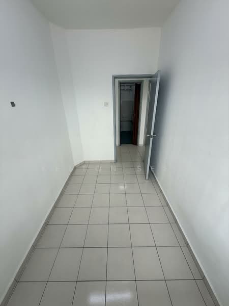 Pangsapuri untuk Dijual di Pangsapuri Angsana - Kelton Seet - PropertyGuru.com.my