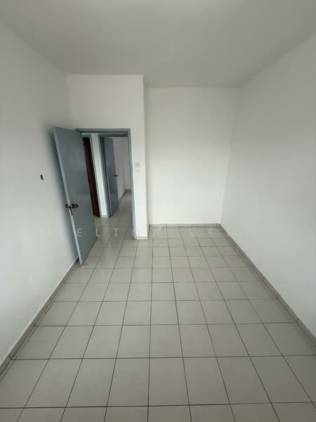 Pangsapuri untuk Dijual di Pangsapuri Angsana - Kelton Seet - PropertyGuru.com.my