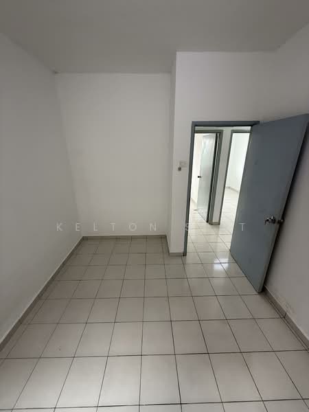 Pangsapuri untuk Dijual di Pangsapuri Angsana - Kelton Seet - PropertyGuru.com.my
