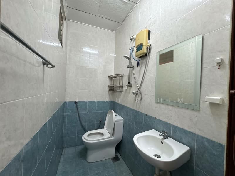 Rumah Teres 2 Tingkat untuk Disewa di Taman Zooview (Ulu Kelang) - Fazillah Rahim - Bathroom - PropertyGuru.com.my