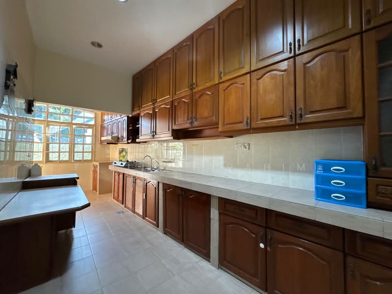 Rumah Teres 2 Tingkat untuk Disewa di Taman Zooview (Ulu Kelang) - Fazillah Rahim - Kitchen - PropertyGuru.com.my
