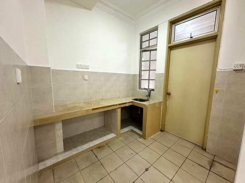 Rumah Teres 2 Tingkat untuk Dijual di Taman Setia Indah (Tebrau) - Daphne Lee - Kitchen - PropertyGuru.com.my