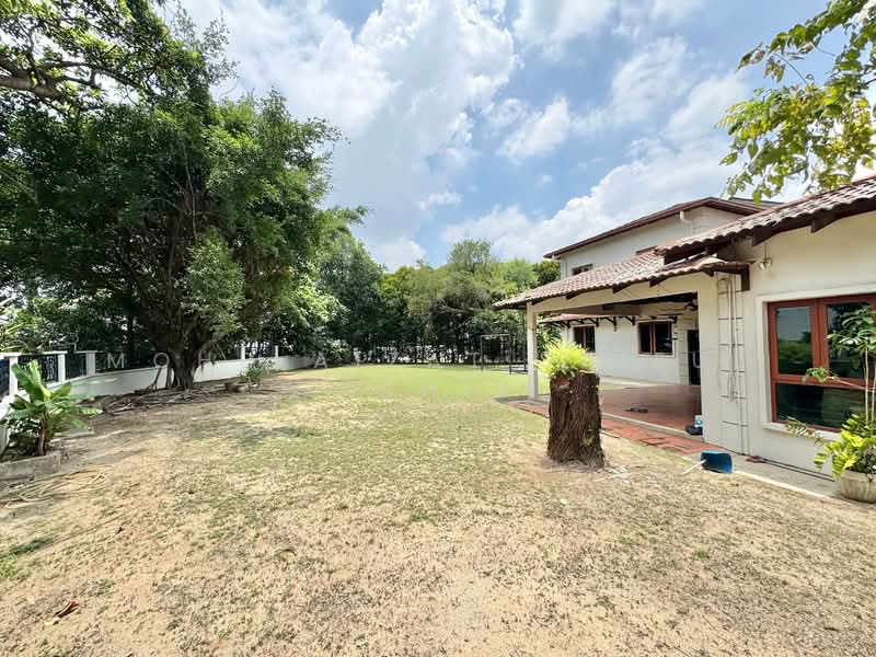 Bungalow for Sale in Subang Jaya (Selangor) - Mohd Aizat Saiful Bahri - Exterior - PropertyGuru.com.my